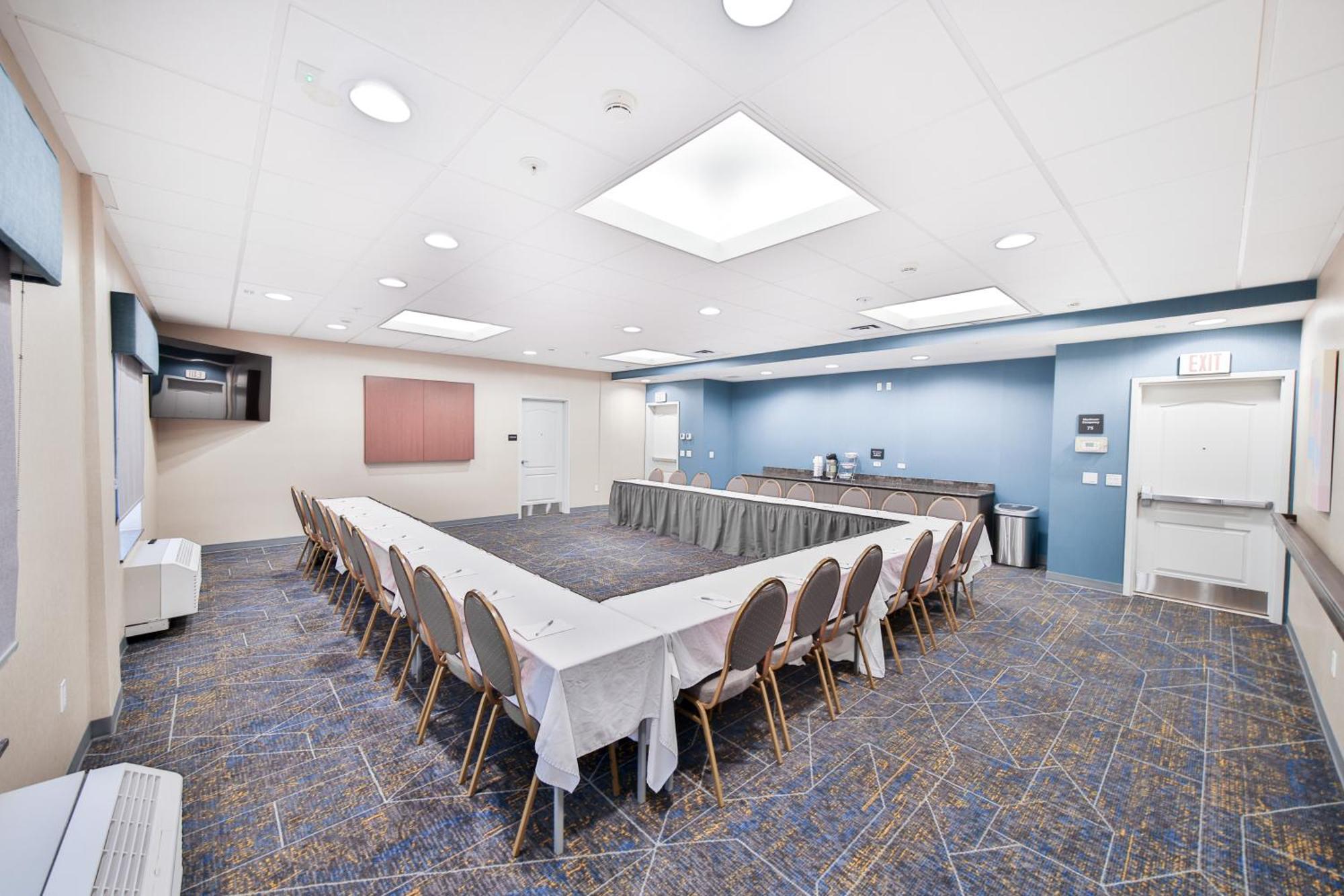 Hampton Inn & Suites By Hilton Seattle/Kent Bagian luar foto